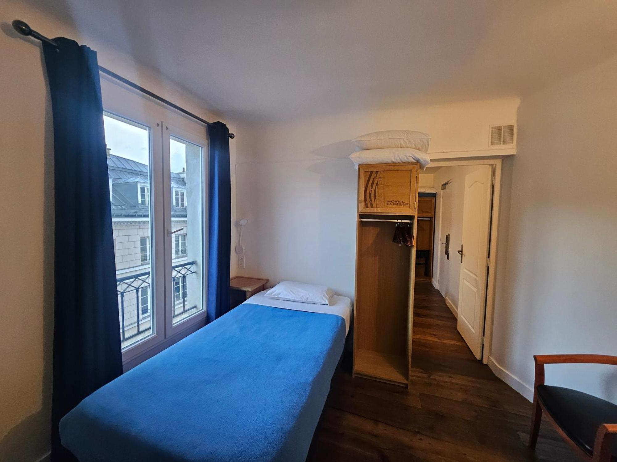 Hotel La Louisiane Paris Exterior photo